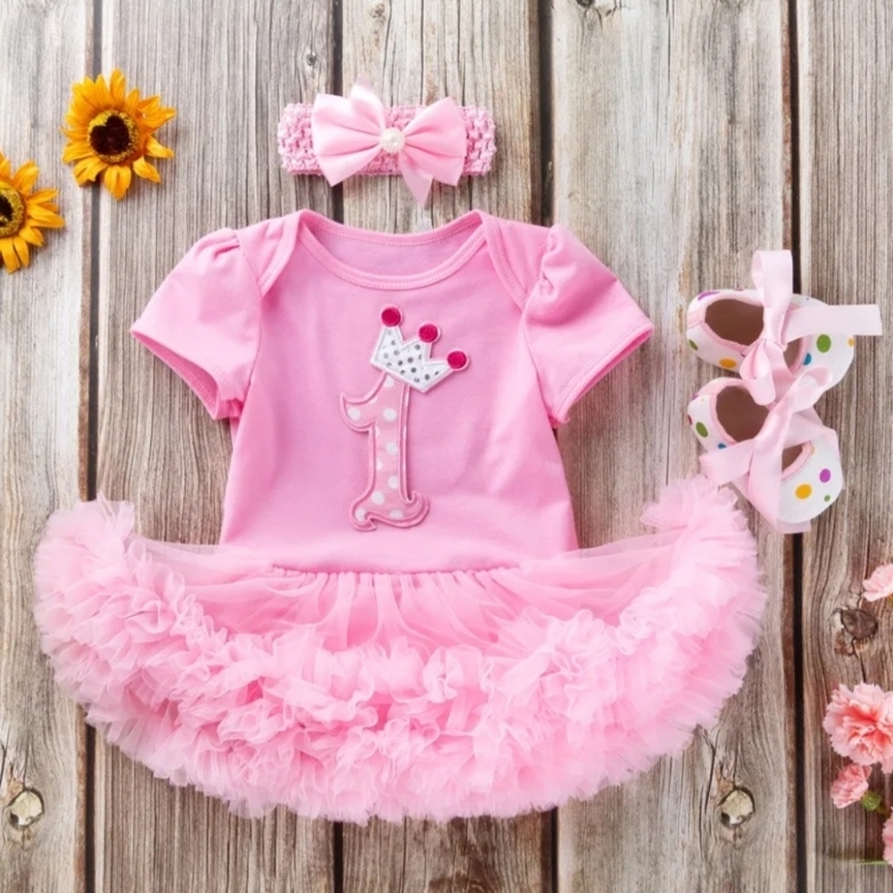 Baby Girls 1 St. Birthay Onesie Outfit 12/24 Months Head…